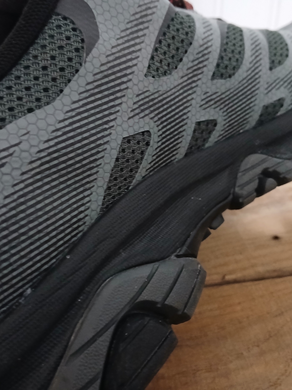 Merrell Men's Grey Trail Running Shoes with Red Accents - Picture 8 of 9